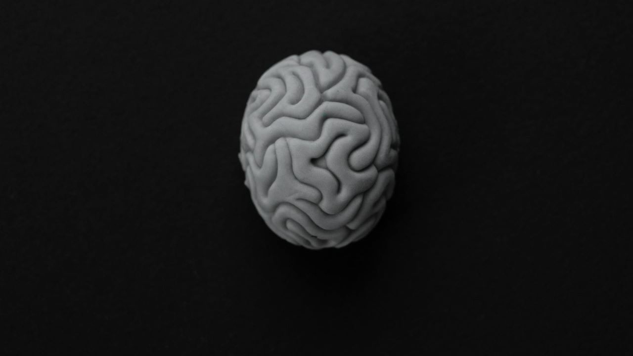 The Negative & Damaging Effects of Pornography Use on Your Brain